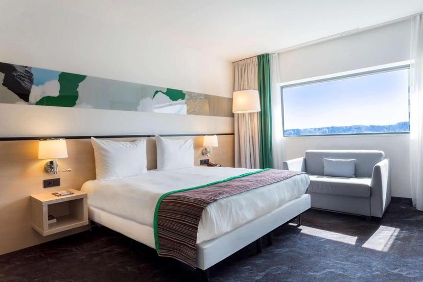 Park Inn by Radisson Leuven image 2
